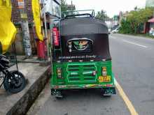https://riyasewana.com/uploads/bajaj-bajaj-three-211343074302.jpg