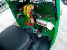 https://riyasewana.com/uploads/bajaj-bajaj-three-211343426995.jpg