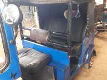 https://riyasewana.com/uploads/bajaj-bajaj-threewheel-2003-1512091412713.jpg