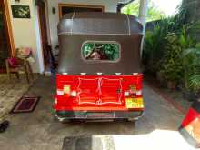 https://riyasewana.com/uploads/bajaj-bajaj-threewheel-2011-49260012353.jpg