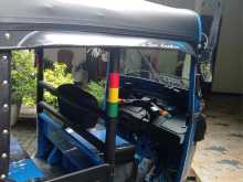 https://riyasewana.com/uploads/bajaj-bajaj-threewheel-256354622672.jpg