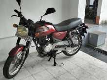 https://riyasewana.com/uploads/bajaj-bm150-231127384303.jpg