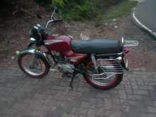 https://riyasewana.com/uploads/bajaj-boxer-100cc-41644384282.jpg