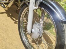 https://riyasewana.com/uploads/bajaj-boxer-101124576964.jpg