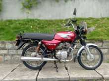 https://riyasewana.com/uploads/bajaj-boxer-101354124443.jpg