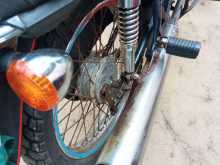 https://riyasewana.com/uploads/bajaj-boxer-11018094902.jpg