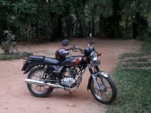 https://riyasewana.com/uploads/bajaj-boxer-111149446382.jpg