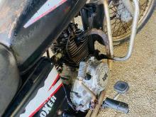 https://riyasewana.com/uploads/bajaj-boxer-11546436195.jpg