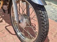 https://riyasewana.com/uploads/bajaj-boxer-131050076255.jpg
