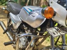 https://riyasewana.com/uploads/bajaj-boxer-13801086235.jpg