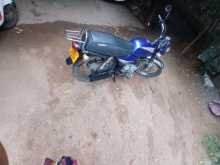 https://riyasewana.com/uploads/bajaj-boxer-13905484963.jpg