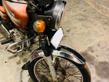 https://riyasewana.com/uploads/bajaj-boxer-139590719196.jpg