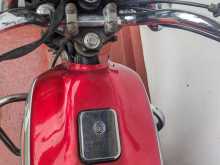 https://riyasewana.com/uploads/bajaj-boxer-141736224552.jpg