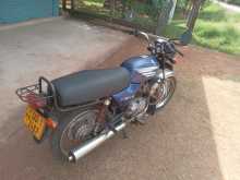 https://riyasewana.com/uploads/bajaj-boxer-16943064102.jpg