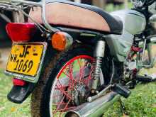 https://riyasewana.com/uploads/bajaj-boxer-171015534072.jpg