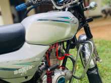 https://riyasewana.com/uploads/bajaj-boxer-171015534353.jpg