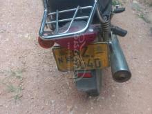 https://riyasewana.com/uploads/bajaj-boxer-17175214408278.jpg