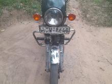 https://riyasewana.com/uploads/bajaj-boxer-1718200119792.jpg