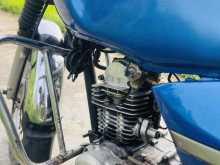 https://riyasewana.com/uploads/bajaj-boxer-1812303122903.jpg
