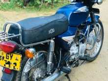 https://riyasewana.com/uploads/bajaj-boxer-1815434122893.jpg