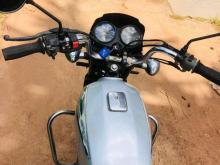 https://riyasewana.com/uploads/bajaj-boxer-181945386283.jpg