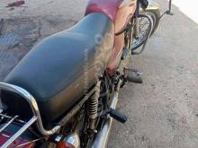 https://riyasewana.com/uploads/bajaj-boxer-183121478376.jpg