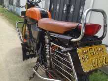 https://riyasewana.com/uploads/bajaj-boxer-18710164952.jpg