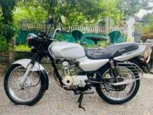 https://riyasewana.com/uploads/bajaj-boxer-191021264863.jpg