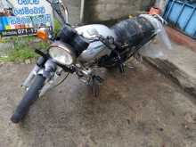 Bajaj Boxer 2004 Motorbike