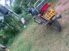 https://riyasewana.com/uploads/bajaj-boxer-2101557428493.jpg