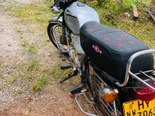 https://riyasewana.com/uploads/bajaj-boxer-211053154512.jpg
