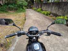 https://riyasewana.com/uploads/bajaj-boxer-211107134302.jpg