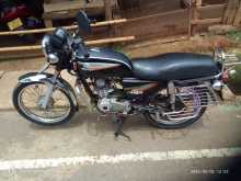 https://riyasewana.com/uploads/bajaj-boxer-21331054653.jpg