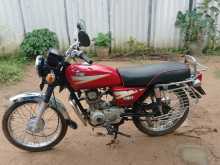 https://riyasewana.com/uploads/bajaj-boxer-219284013264.jpg