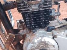 https://riyasewana.com/uploads/bajaj-boxer-221027576772.jpg