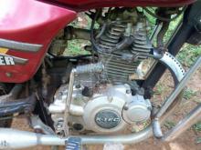 https://riyasewana.com/uploads/bajaj-boxer-22125032648634.jpg
