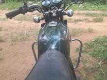 https://riyasewana.com/uploads/bajaj-boxer-24175551130349.jpg