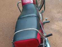 https://riyasewana.com/uploads/bajaj-boxer-251028274332.jpg