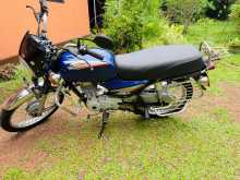 https://riyasewana.com/uploads/bajaj-boxer-2515540913592.jpg