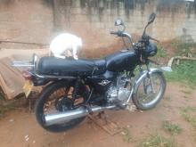 https://riyasewana.com/uploads/bajaj-boxer-25729596584.jpg