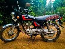 https://riyasewana.com/uploads/bajaj-boxer-2613234813332.jpg