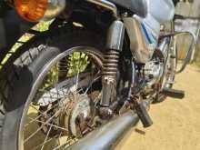 https://riyasewana.com/uploads/bajaj-boxer-26607194773.jpg