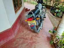 https://riyasewana.com/uploads/bajaj-boxer-2712040413873.jpg