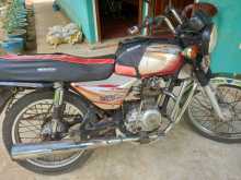 https://riyasewana.com/uploads/bajaj-boxer-2915194213562.jpg