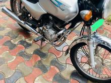 https://riyasewana.com/uploads/bajaj-boxer-301142386456.jpg