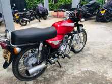 https://riyasewana.com/uploads/bajaj-boxer-301348064642.jpg