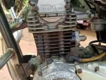 https://riyasewana.com/uploads/bajaj-boxer-31536584583.jpg