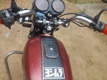 https://riyasewana.com/uploads/bajaj-boxer-32305546885.jpg