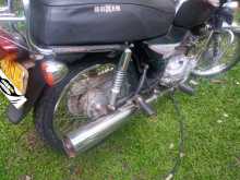 https://riyasewana.com/uploads/bajaj-boxer-39251513124.jpg