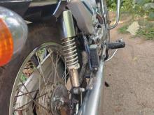 https://riyasewana.com/uploads/bajaj-boxer-4950356466.jpg